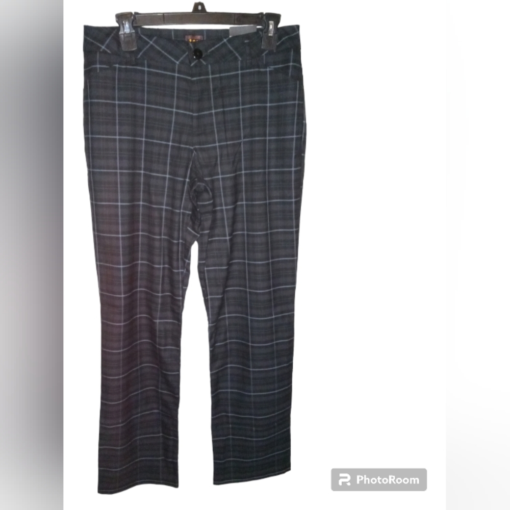 📍2 for $20 Woman's Lee Pants Size 6 Medium